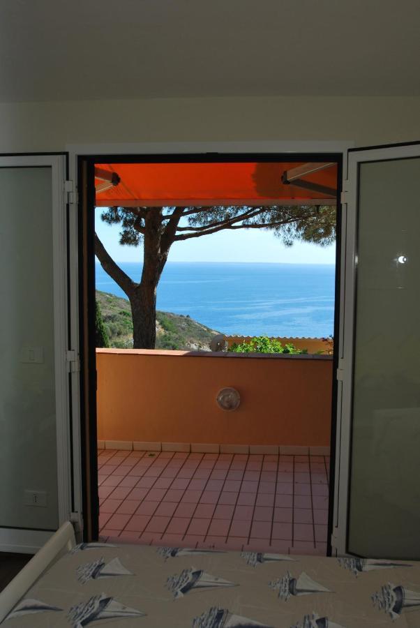Grotta Azzurra Apartment - Cavoli - Terrazza Vista Mare, Clima E Parcheggio San Piero in Campo  Exterior photo